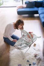Momi Bouncer Glossy Bear Art.131975  Modern rocking chair with music and vibration