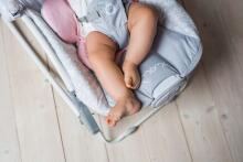 Momi Bouncer Luis Art.BULE00016 Pink   Modern rocking chair with music and vibration