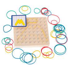 Ikonka Art.KX5177 Geoboard geoplan puidust pusle, mis loob kujundeid kummipaeladega