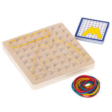 Ikonka Art.KX5177 Geoboard geoplan puidust pusle, mis loob kujundeid kummipaeladega
