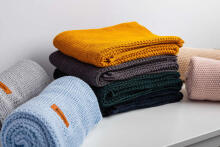 Knitted Blanket – blue