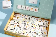 Tutufamily Alphabet Art.223050  Magnetiline tähestik soome/inglise keele (FI/EN) lugemise õppimiseks