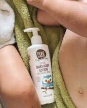 Pure Beginnings Baby Massage Oil Art.251284 niisutav massaaži- ja vanniõli jojooba, mandli-, avokaadoõli ja Kalahari meloni ekstraktiga kuivale ja väga kuivale nahale, 100 ml