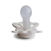 Frigg Lucky Symmetrical Silicone Pacifier  Art.10228 Pretty in Peach Pacifier (nipple) made of 100% natural rubber 6-18 months (1 pcs.)