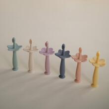 Mushie Flower Toothbrush  Art.2530442 Soft Lilac first silicone toothbrush