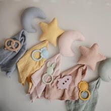 Mushie  Silicone Teether Bunny Art.2560471 Silicone rattle (100% natural)