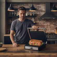 Grill elektriline kontaktgrill ribiline panini ja võileibade valmistamiseks 2000W KADEN