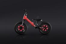Aga Design Qplay Spark Led Art.28124 Red Laste jooksuratas metallraami ja täispuhutavate ratastega