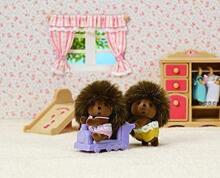 Sylvanian Art.5424 Väikesed kaksikud autoga