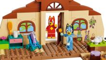LEGO Bluey Kool koos Rusty ja Blueyga