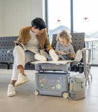 Stokke Parent-Child Travel Kids Luggage Art.296467 Moonglow White  Kohver-iste ratastel 3 ühes